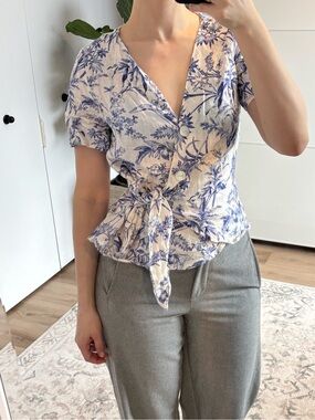 H&M Linen Floral Tie-Waist V-Neck Top in Blue and Cream